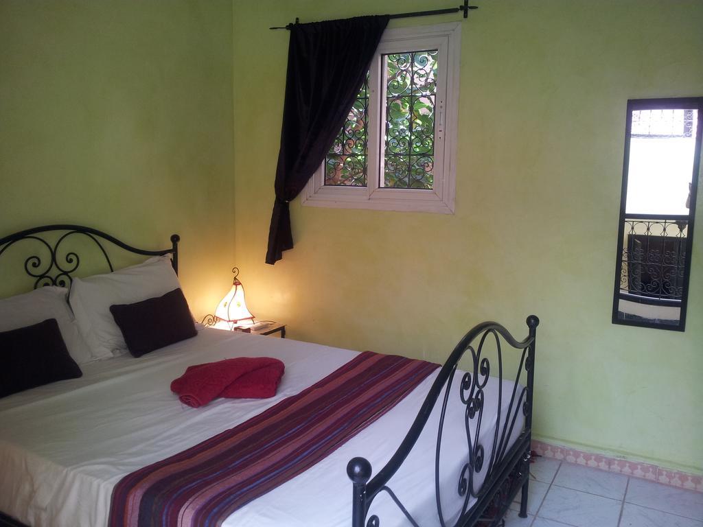 Riad Les Portes De La Medina Marakeş Oda fotoğraf